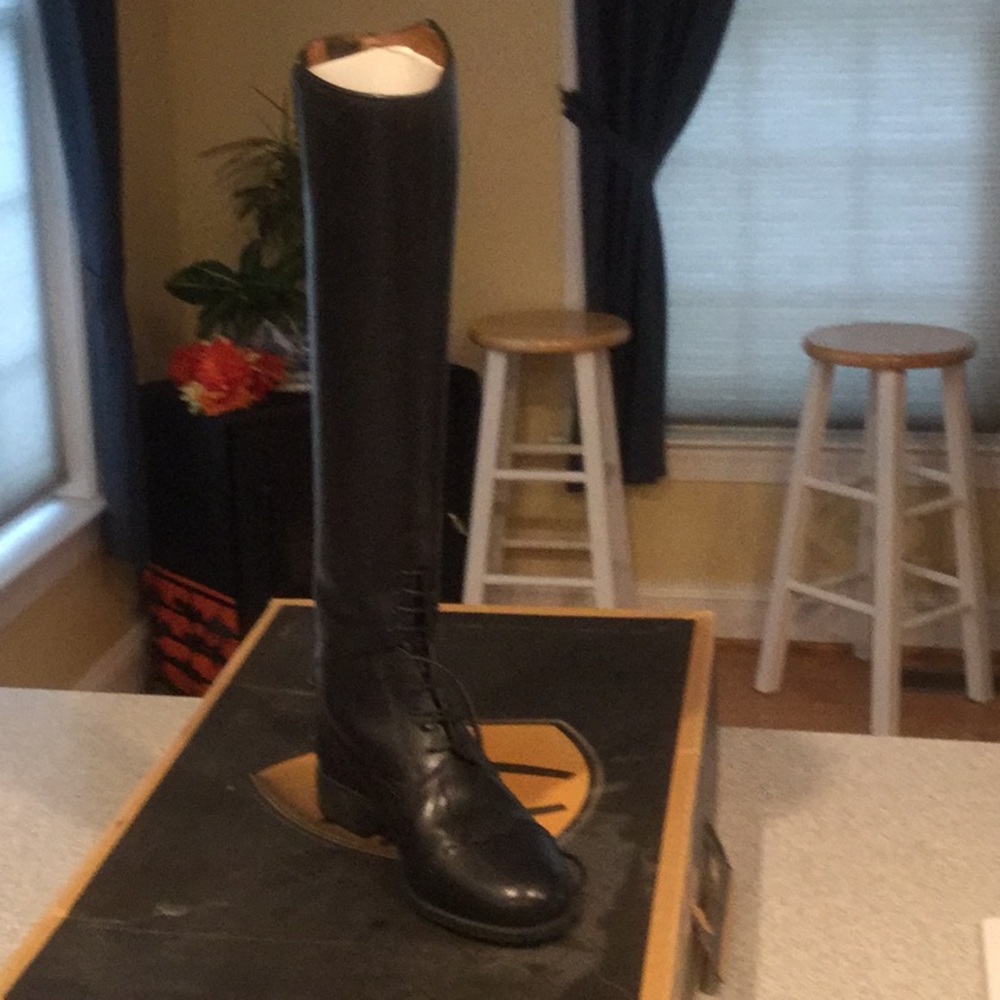Ariat Women’s Challenge Field Boots Size 6.5